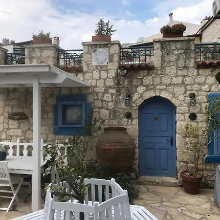 Cozy In A Boutique Near Popular Attractions Of Cesme אורחן
